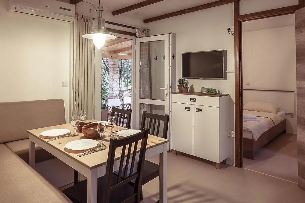 Camping San Polo Mobile Home Ровинь 2*,